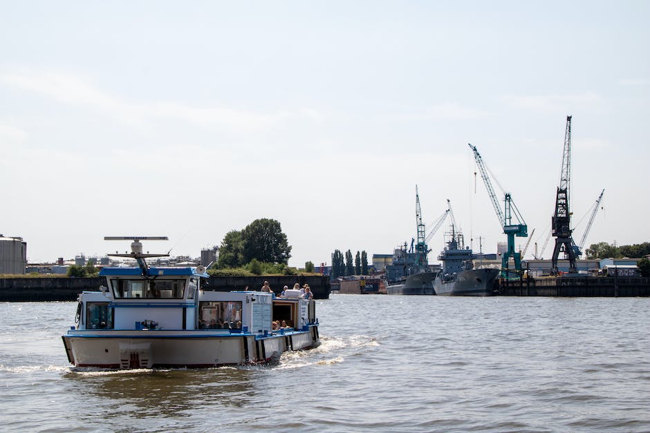 Schiffe, die heute den Hamburger Hafen verlassen