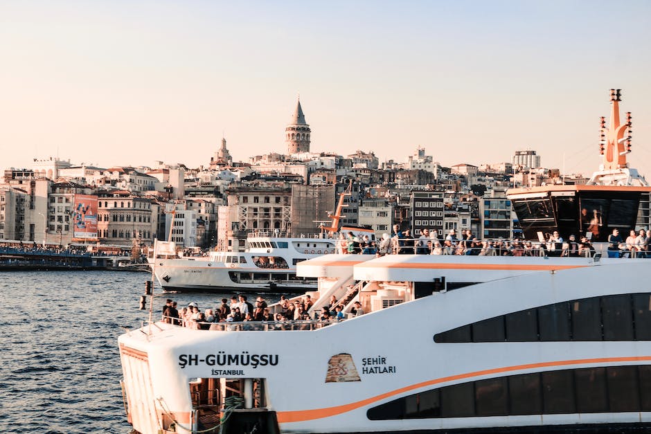 Reise mit dem Schiff von Caorle nach Venedig