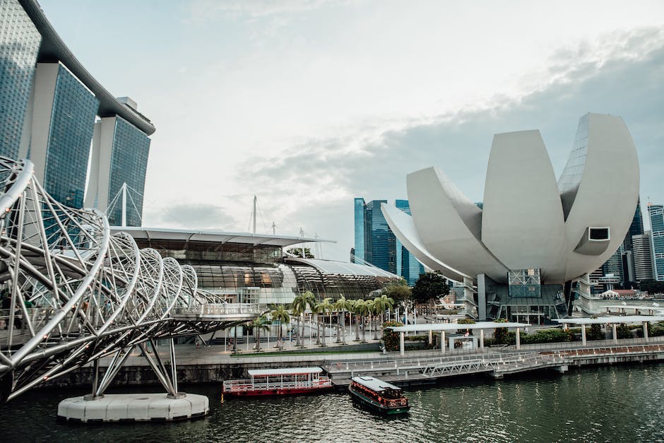 Fahrt mit dem Schiff von Singapur nach Australien